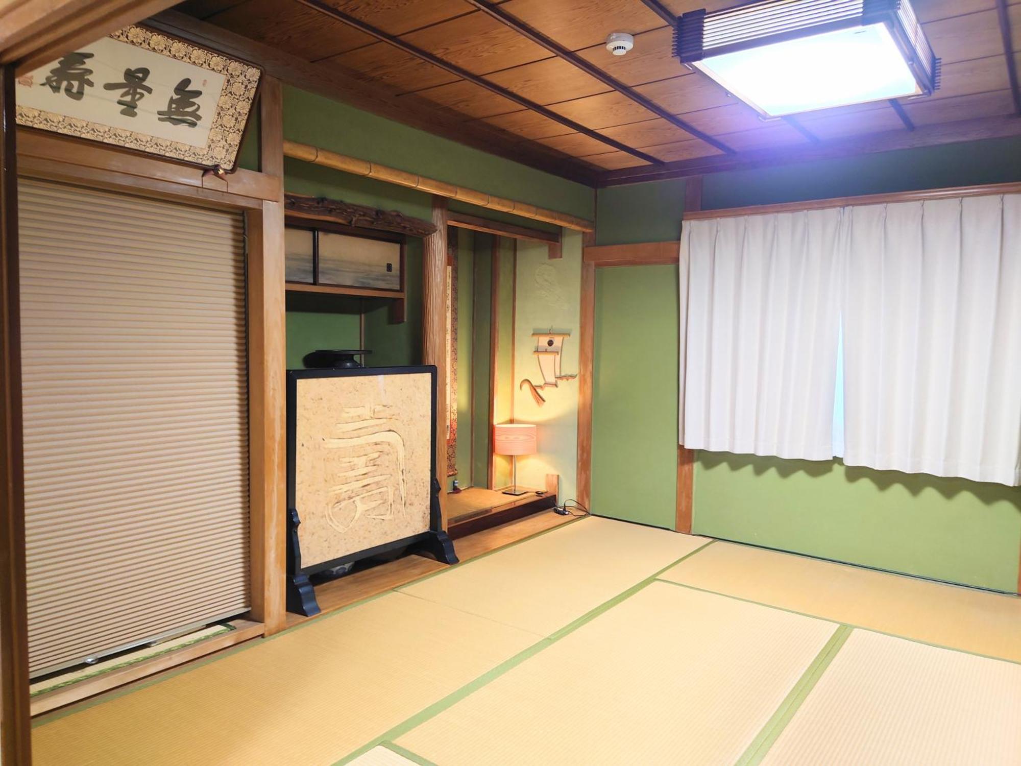ベース